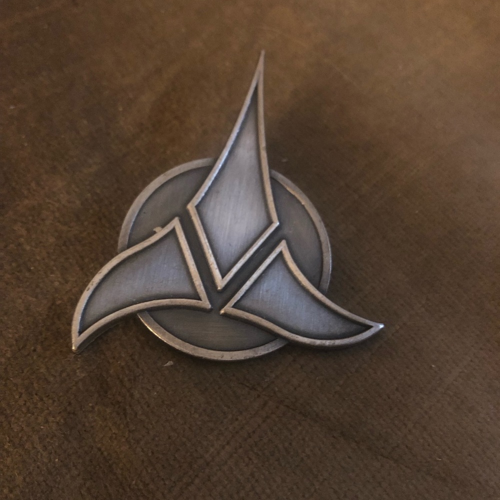 Rare! 1995 Aviana Star Trek Klingon Pewter Pin-119A $30 or $25w/offer